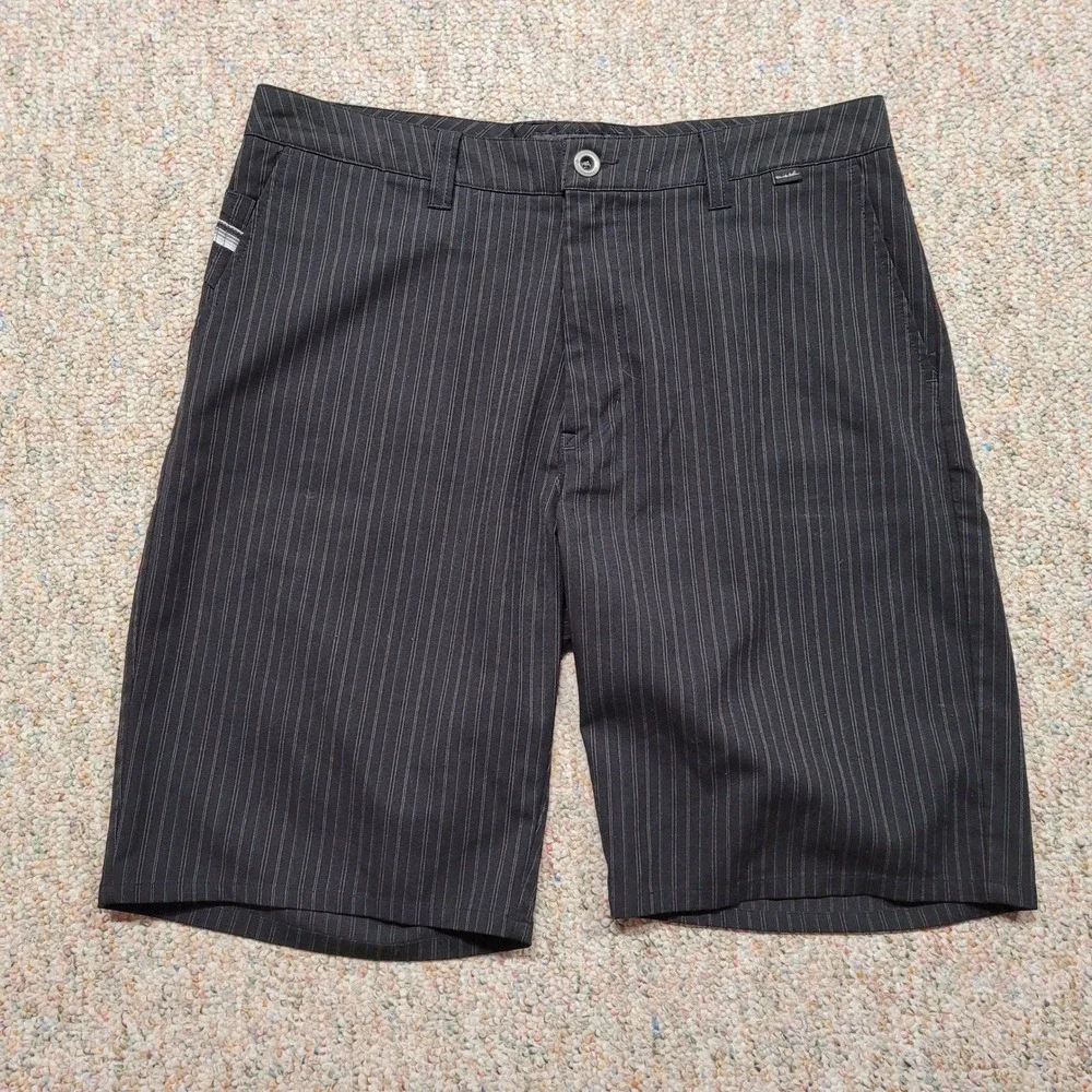 Travis Mathew Pinstripe Golf Shorts‎ Mens 34 Black Performance Stretch Casual